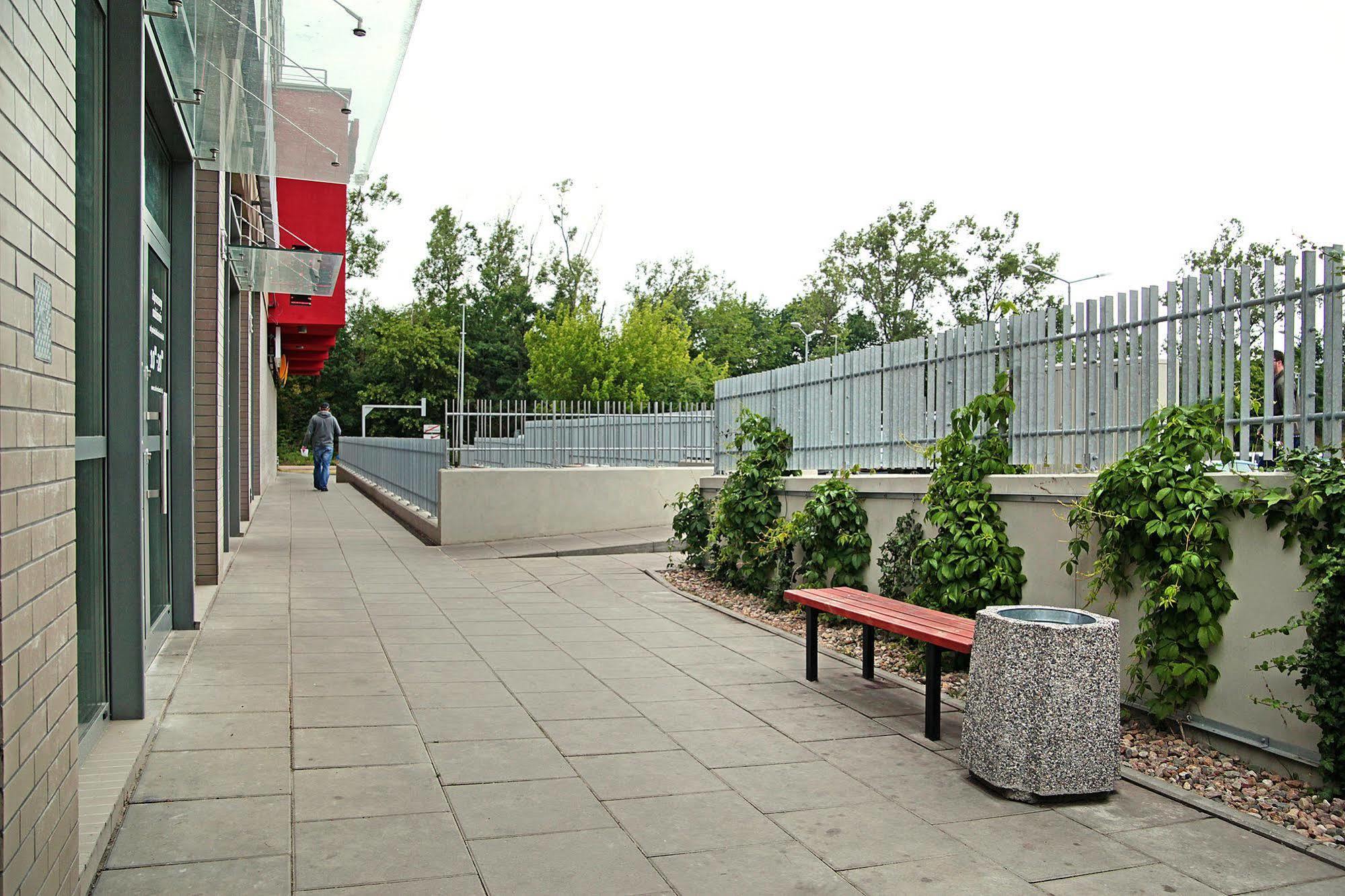 שצ'צ'ין Livin Apartments Santocka מראה חיצוני תמונה